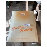 NIP Heated Blanket Queen Purple