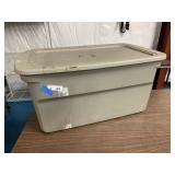 Plastic Storage Tote