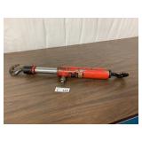 Hydraulic Pull-Back Ram