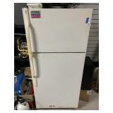 GE Refrigerator (garage)