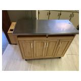 Mobil Kitchen Cart w/Stainless Top