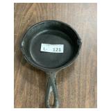 Cast Iron Skillet #3 3 Notch Lodge