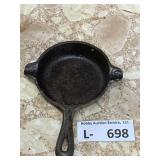 Antique Wagner Ware Cast Iron Miniature Skillet