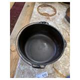 Vintage Cast Iron Hammered Dutch Oven w/Lid