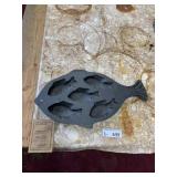 Old Mountain Fish Cornbread Pan