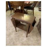 Vintage Wood 2 Tier End Table w/Magazine Racks