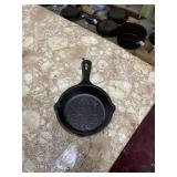 Lodge Cast Iron Mini Skillet MS