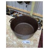 Antique Wagner Ware Cast Iron Dutch Oven 1268