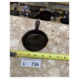 Small Cast Iron Mini Skillet "Century"