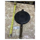 Vintage Wardway Cast Iron Waffle Iron