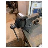 Vintage Rock Island Vise No. 572