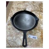 Vintage Cast Iron Hammered Skillet 4-in1 Lid