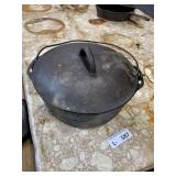 Vintage Cast Iron Hammered Dutch Oven & Lid #8