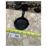 Small Cast Iron Skillet Lodge LMS