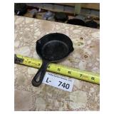 Small Cast Iron Mini Skillet Lodge MS