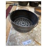 Vintage Cast Iron Dutch Oven