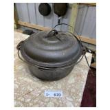 Antique Cresent FDy Ozark Dutch Oven w/Lid #8