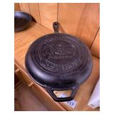 Cast Iron Lodge Cracker Barrel Double Skillet Lid