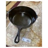 Vintage Cast Iron Hammered Chicken Fryer #8