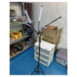 4 Head LED Lamp