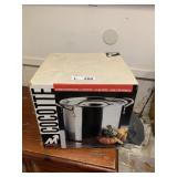 NIB Stock Pot