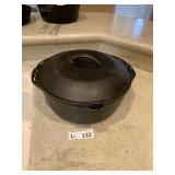 Cast Iron Dutch Oven #8 w/Lid