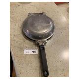 Vintage Perfect Pancake Pan