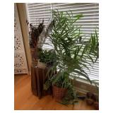 Round Plant Table & Decorative Plants