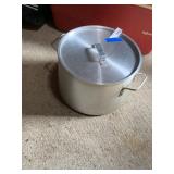 Stock Pot w/ Mesh Basket