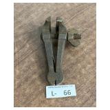 Vintage Hand-Held Vise