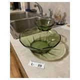 Anchor Hocking Avocado Green Chip & Dip Set