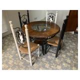 Round Dining Breakfast Table w/4 Chairs Cow/Chicks
