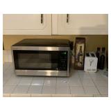 MIcrowave, Toaster, Decor