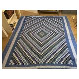 Quilt approx 97 x 87 "Trip Around The World"