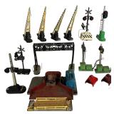 Vintage Lionel & American Flyer RR Accessories