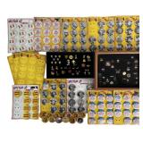 Collection Vintage Pinback Buttons & Enamel Pins