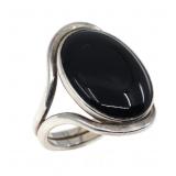 STERLING SILVER ONYX FASHION RING