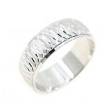 14K WHITE GOLD CIRCULAR PATTERN WEDDING BAND