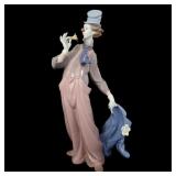LLADRO PORCELAIN FIGURINE "A MILE OF STYLE"
