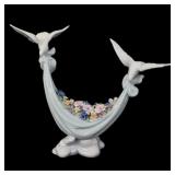 LLADRO PORCELAIN FIGURINE "PETALS OF PEACE"