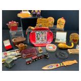 Mixed Lot of Vintage Souvenirs and Collectibles