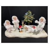 Snowbaby Christmas Scene Diorama
