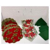 19 Green Napkins and 20 Placemats