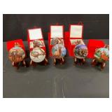 8 Cabelaï¿½s 3 1/4ï¿½ï¿½ Glass Ornaments