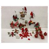 Cardinal-Themed Decorative Collection