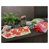 Holiday Dï¿½cor Lot with Candles and More