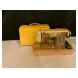 Aldenï¿½s Deluxe 147B Sewing Machine