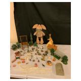 Farmhouse and Miniature Decor