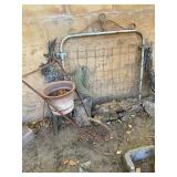 Wheeled Pot Holder and Gate Dï¿½cor