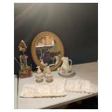 Decorative Items with Mirror
